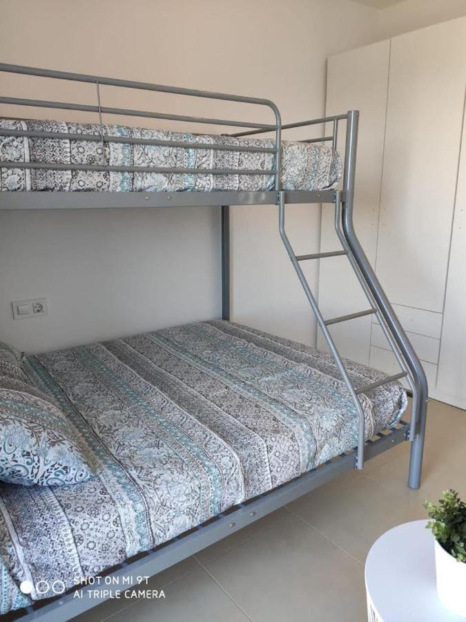 Apartament Somriu Делтебре Екстериор снимка