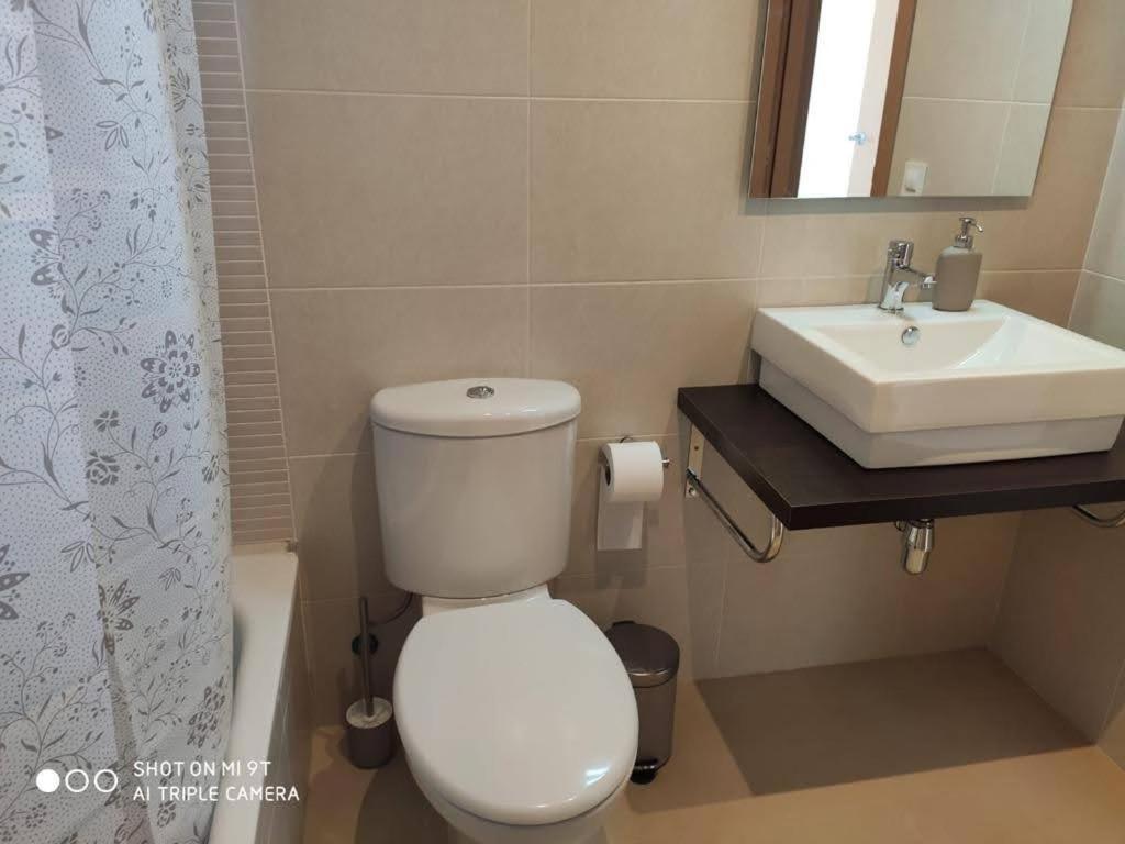 Apartament Somriu Делтебре Екстериор снимка