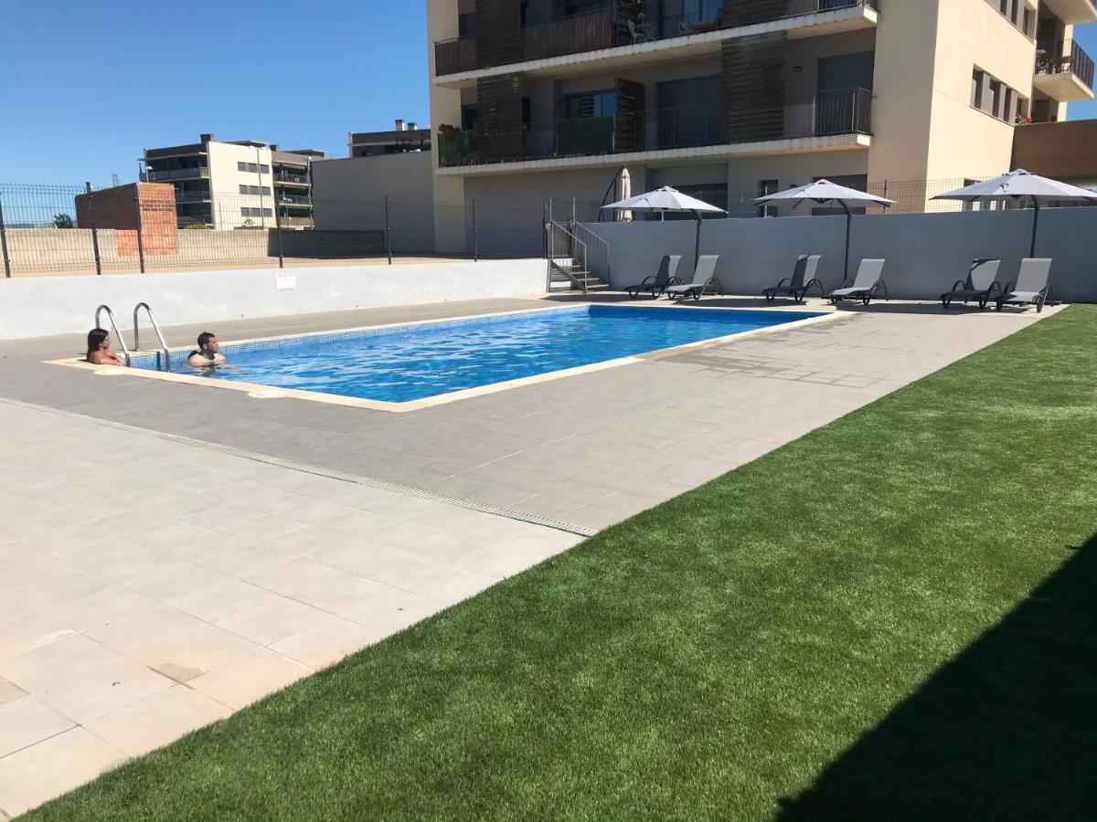 Apartament Somriu Делтебре Екстериор снимка